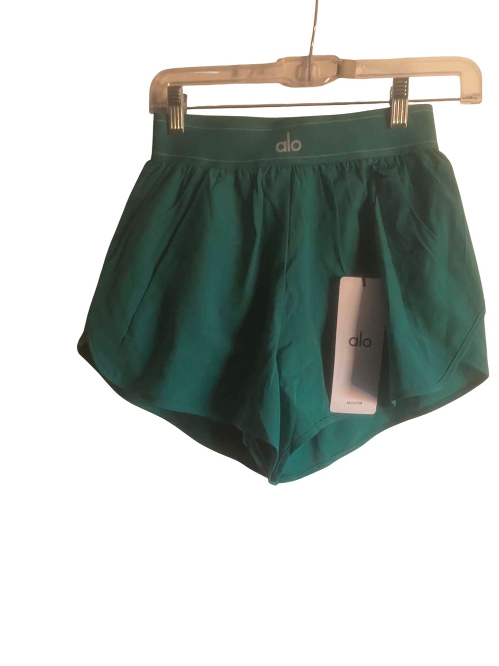 NWT Alo Yoga Match Point Short EMERALD Size Small